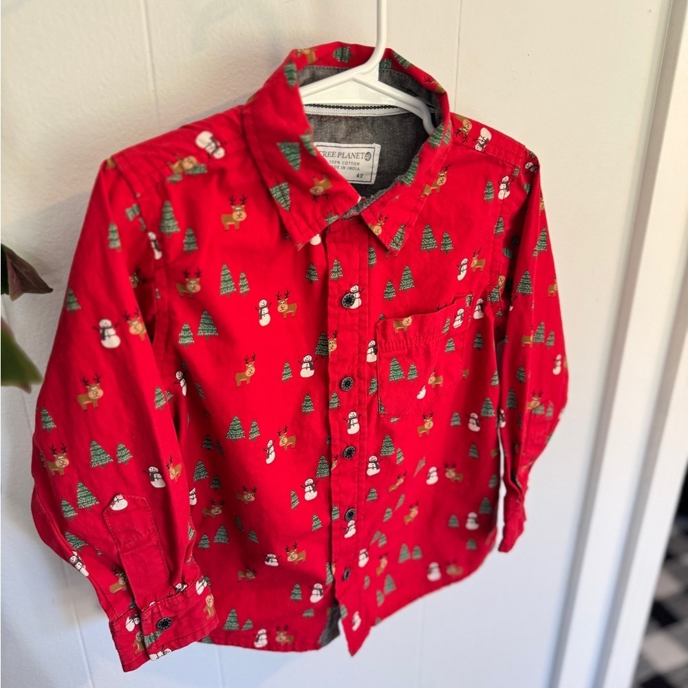 🎄❄️ Kids Holiday Button-Down Shirt 4T | Free Planet 🤍✨ - Picture 6 of 7